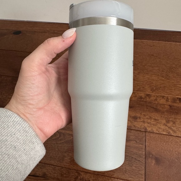 Stanley White and Blue Insulated Tumbler - Picture 4 of 6